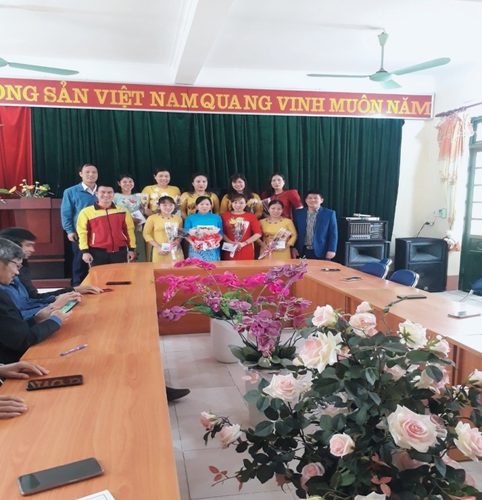 SẮC MÀU PHỤ NỮ NGÀY 08 THÁNG 3 NĂM 2023