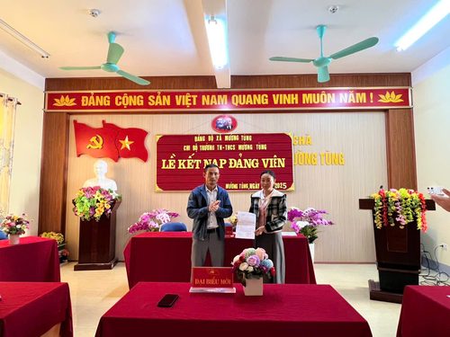 Công tác phát triển đảng viên trong chi bộ trường PTDTBT TH&THCS Mường Tùng năm học 2024- 2025