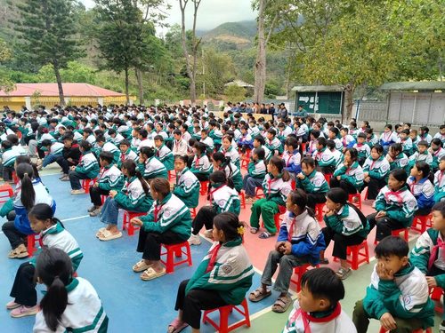 Trường PTDTBT THCS Huổi Lèng tổ chức sơ kết thi đua đợt 3