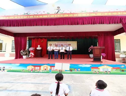 Tưng bừng Lễ khai giảng, Trường PTDTBT THCS Huổi Lèng bước vào năm học mới 2025-2026