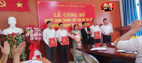 LỄ CÔNG BỐ QUYẾT ĐỊNH THÀNH LẬP CHI BỘ CƠ SỞ TRƯỜNG PT DTBT THCS HUỔI LÈNG